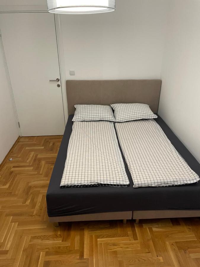 Apartman City Center 4-Setaliste プリイェドル エクステリア 写真