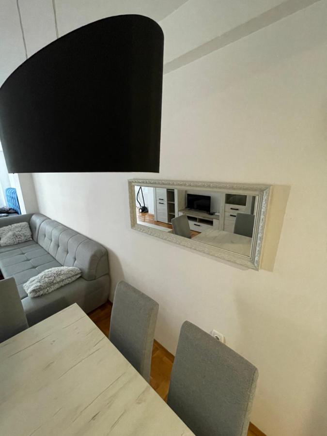 Apartman City Center 4-Setaliste プリイェドル エクステリア 写真